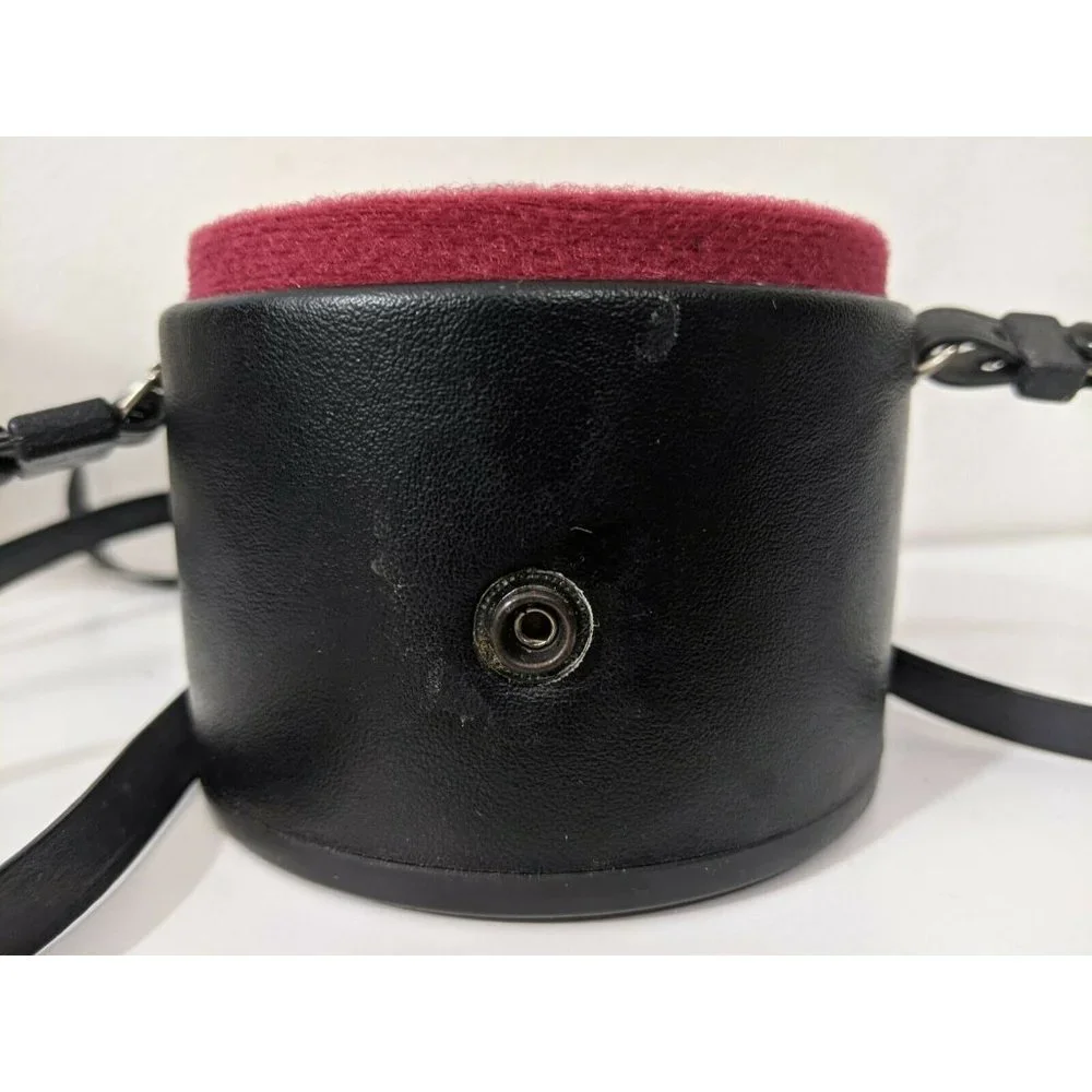 Beston M.C 1:2.8 F=28mm camera Lens with lens cap & leather case